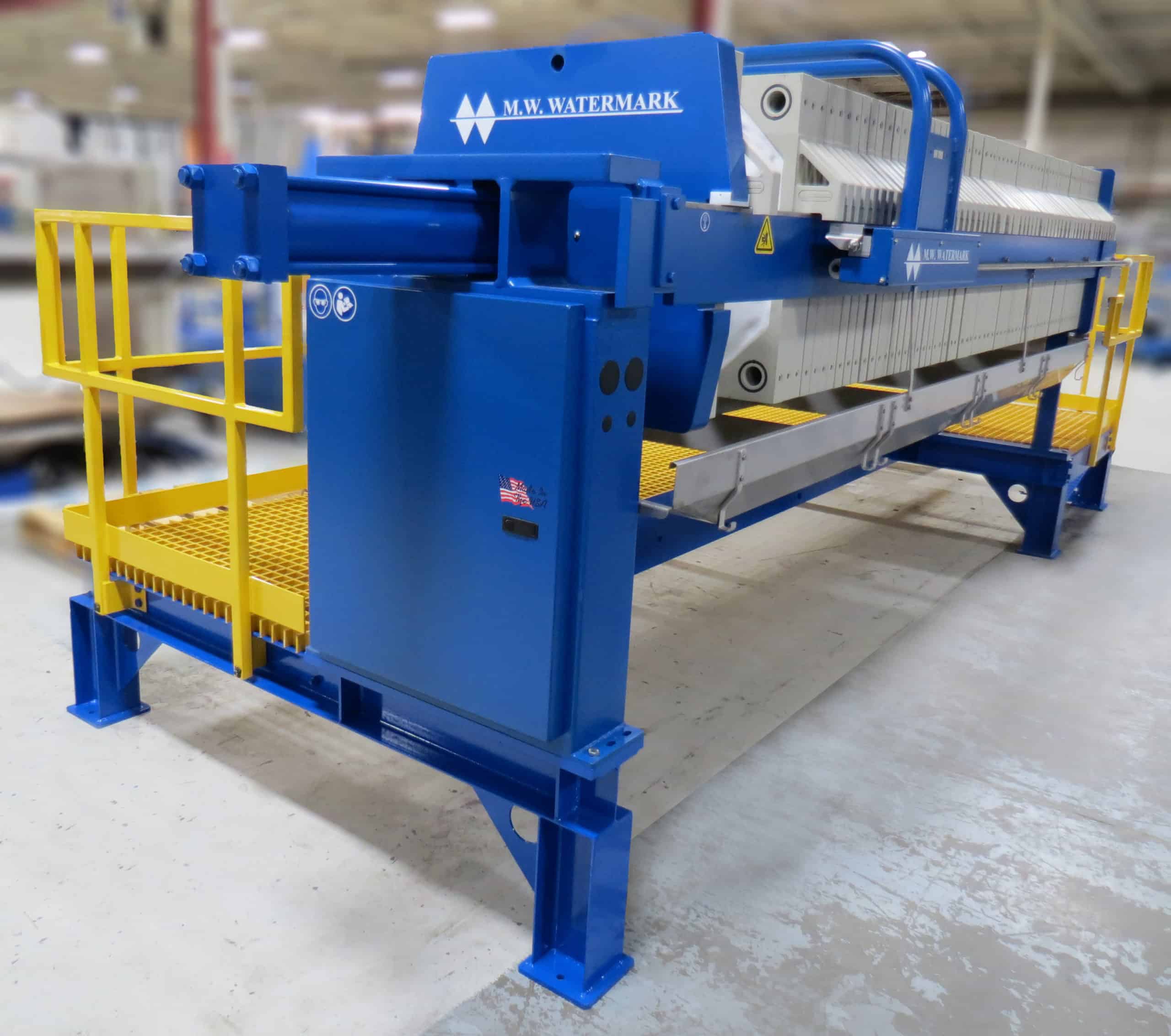 An elevated platform can be a big time saver when operating your filter press. Coupled with a chute and bulk bag hangers, filter cake discharge and removal becomes a snap.