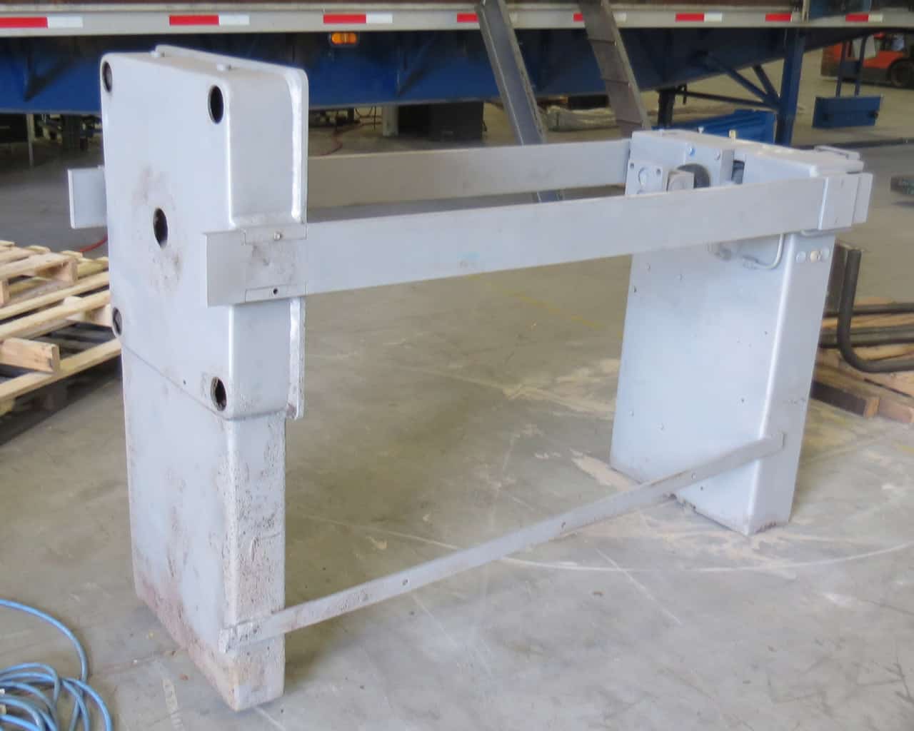 Midway-shot of manifold of a sandblasted JWI J-Press in the middle of an M.W. Watermark rebuild